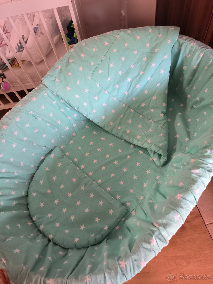 Věci po dětech - houpátko, koš atd. - 4