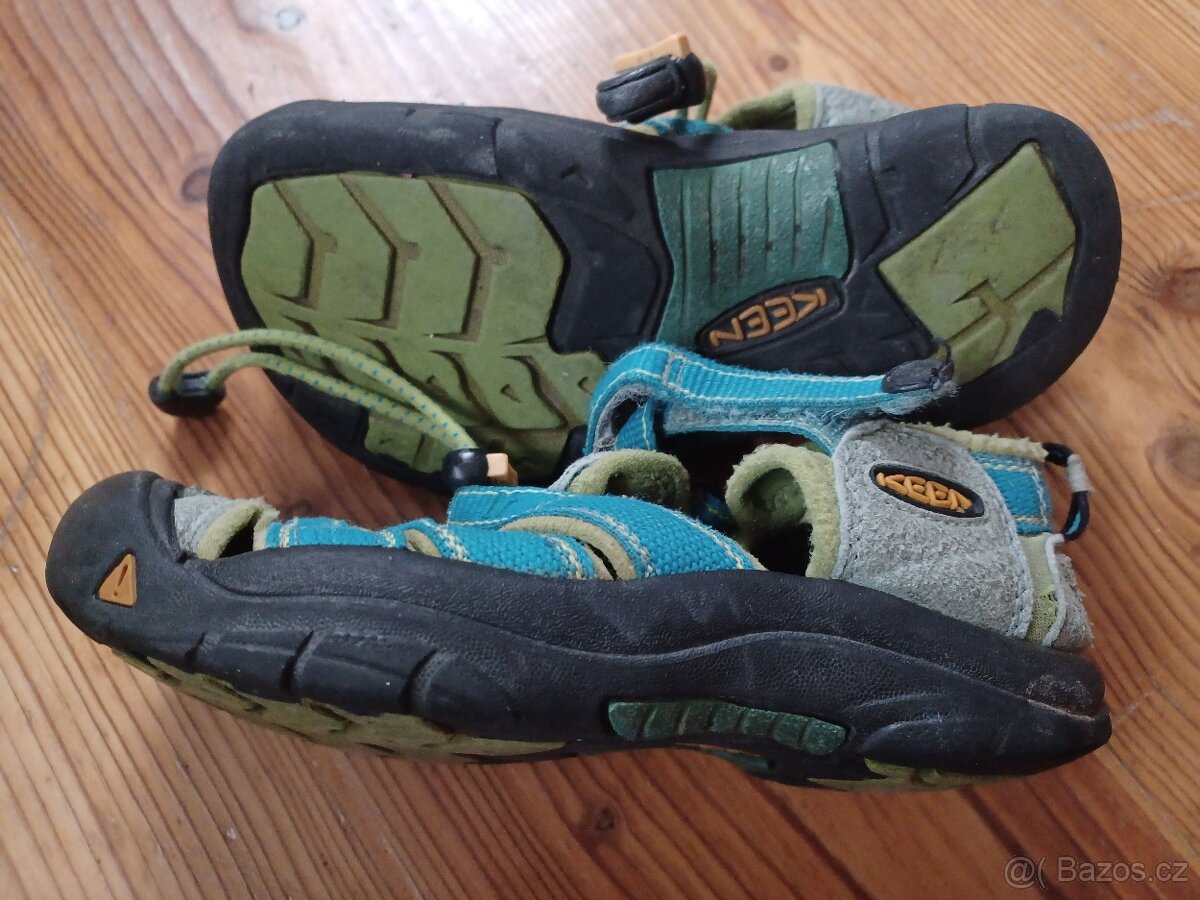 Sandály Keen. Veli 31 - 4