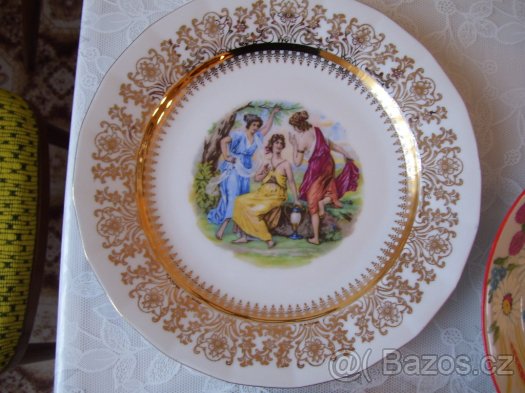 Ozdobné talíře a váza - 4