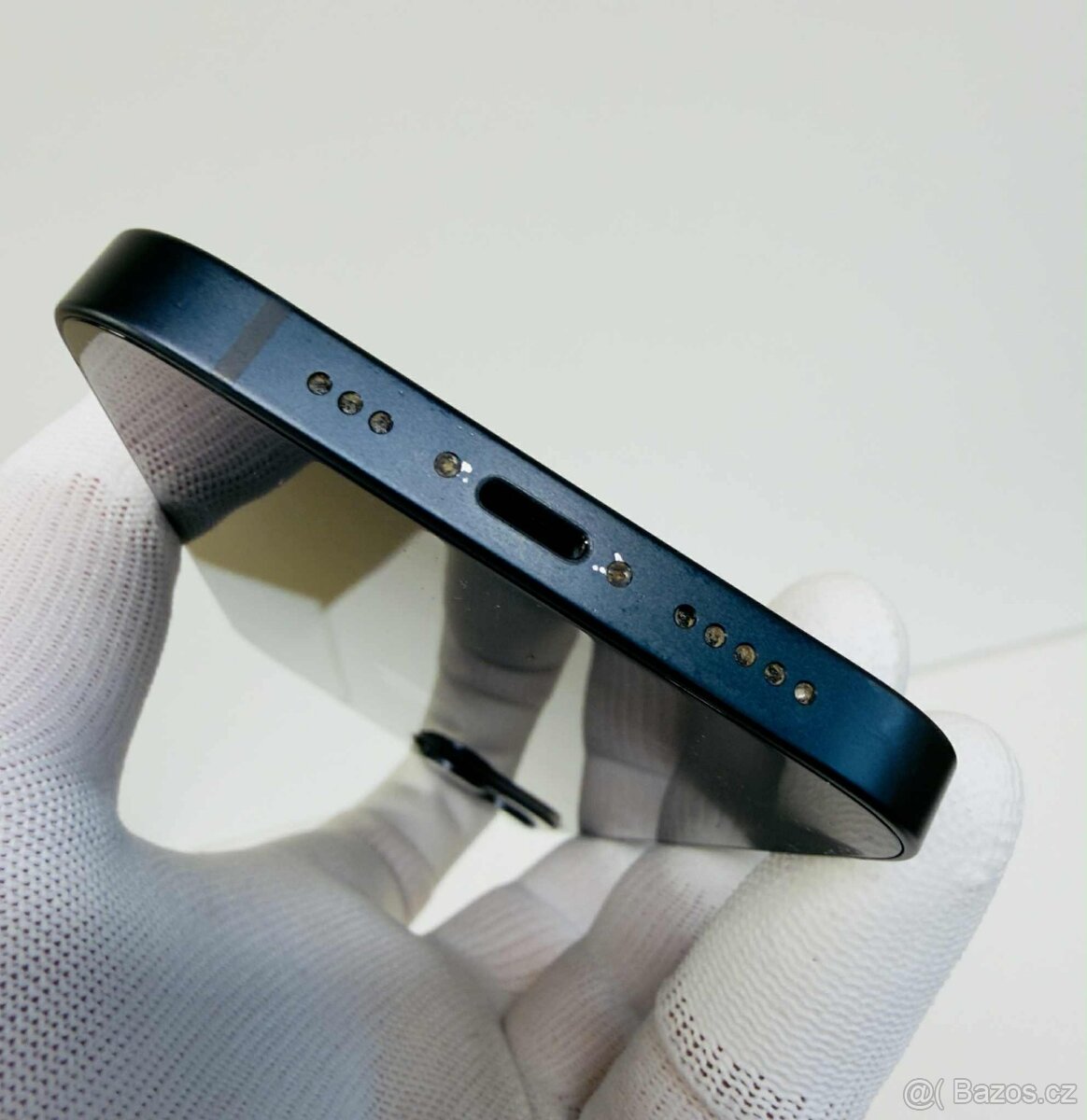 Apple iPhone 13 128GB modrý - 4