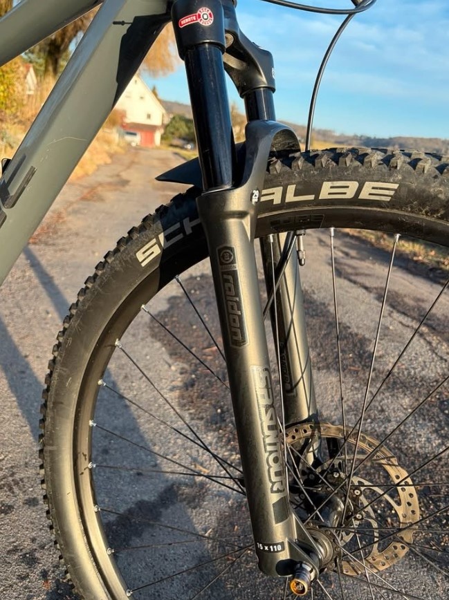 Cube Reaction Pro – Carbon – vel. M 29 - 4