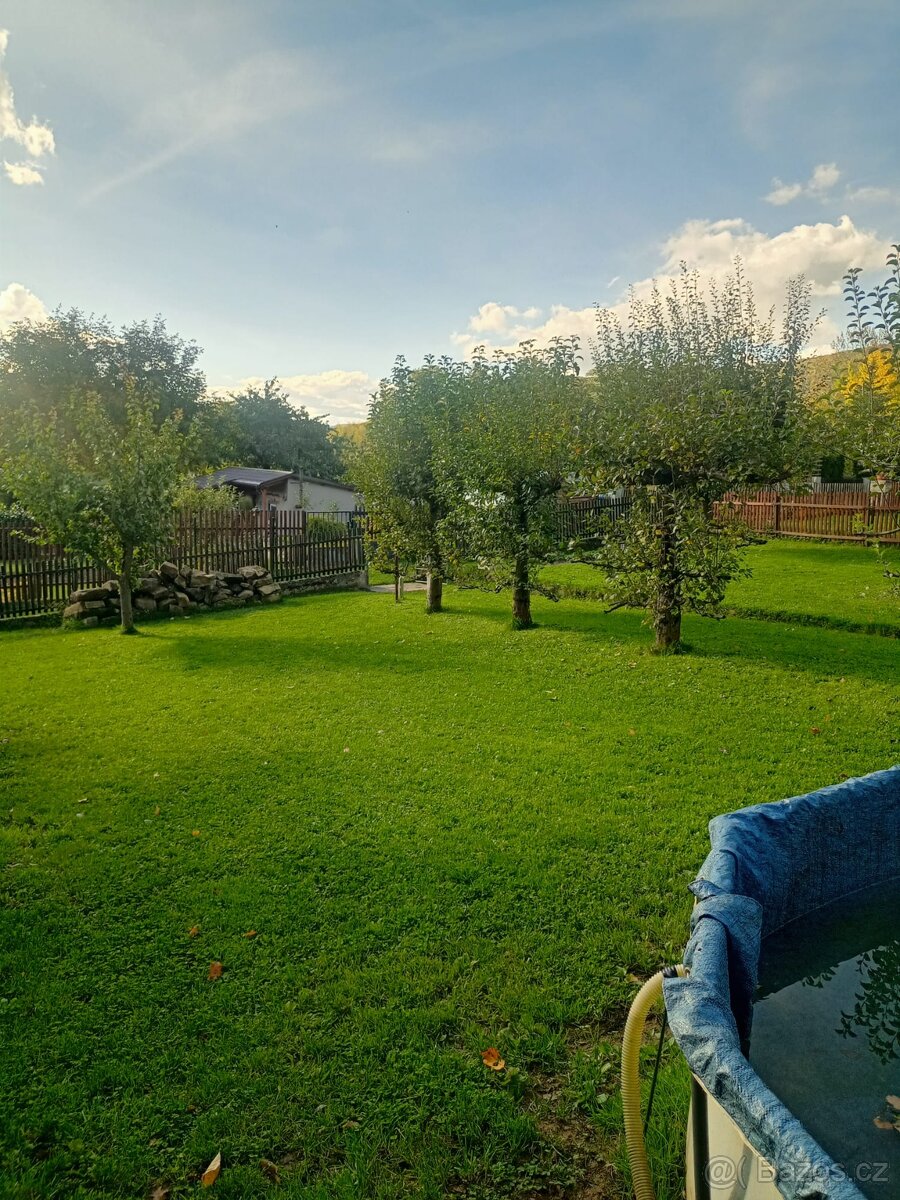 Zahrada s chatkou - 4