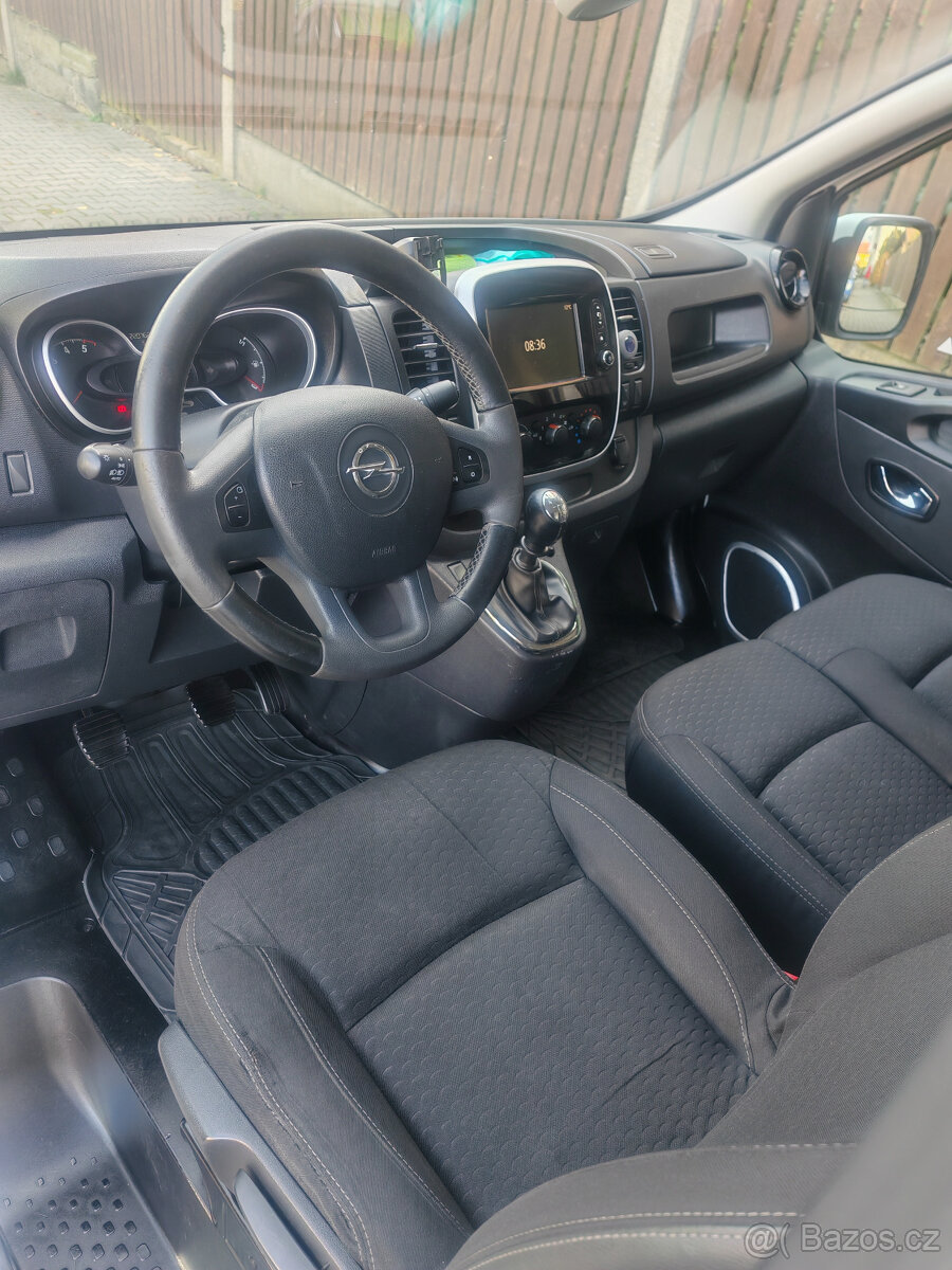 Vivaro 2018 1.6Dci 92Kw Tempomat Couvací kamera 3 místa Supr - 4
