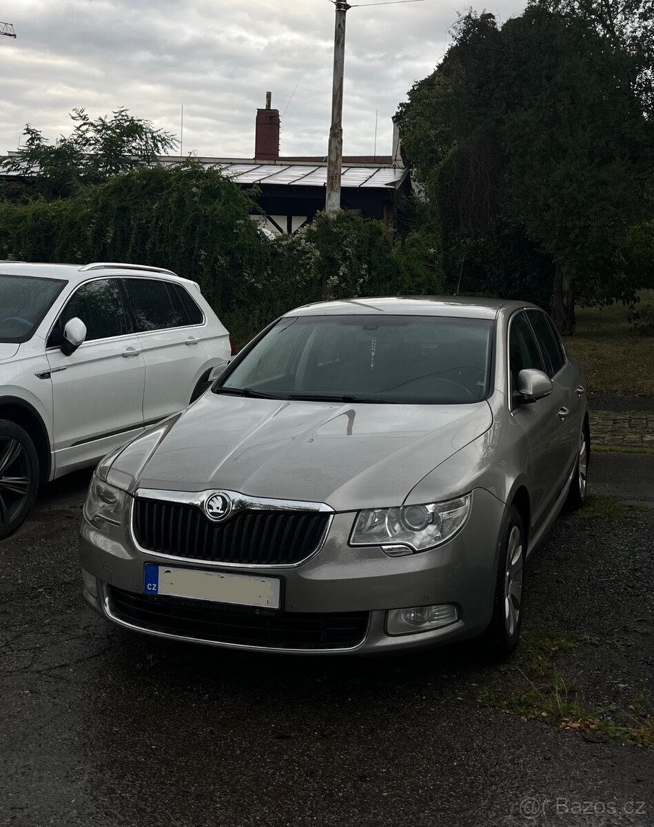 Škoda Superb - 4