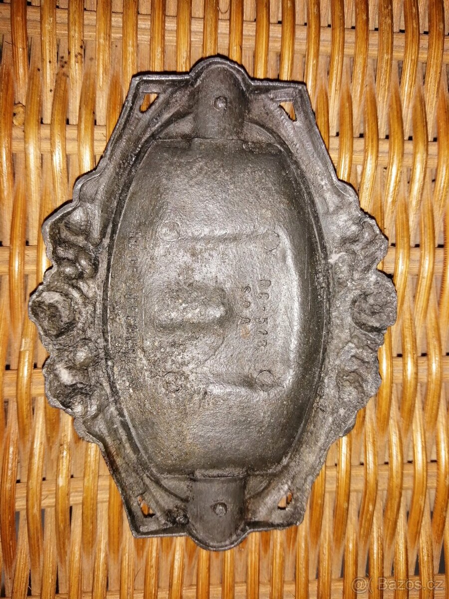 Cínový francouzský popelníček - 4