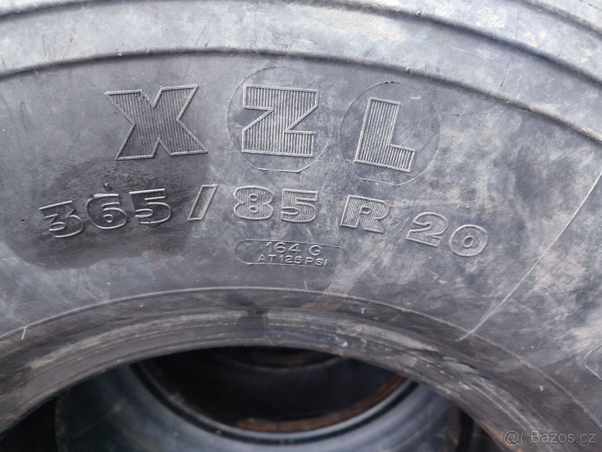 Pneu Michelin XZL 365/85 R20 - 4