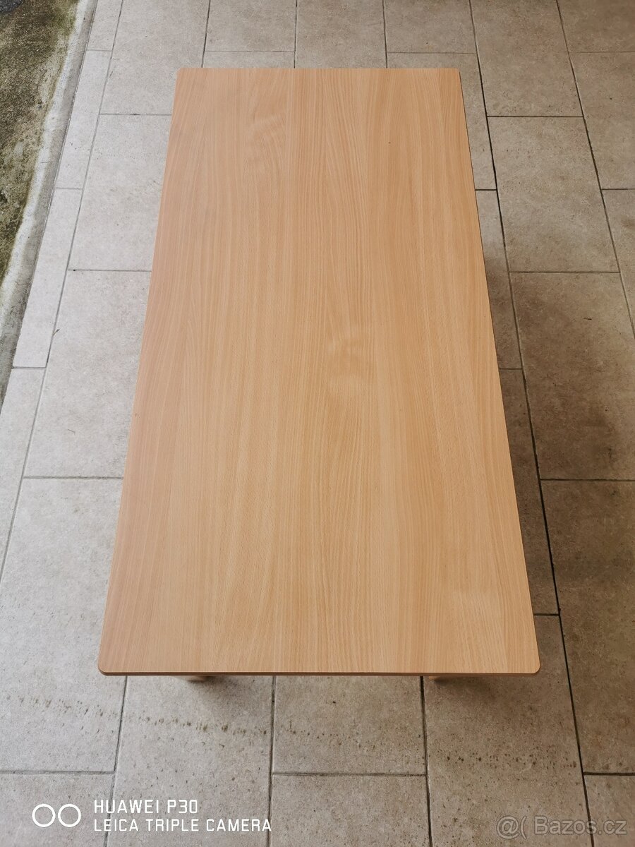 Konferenci stolek - 4