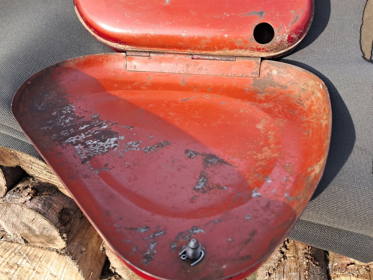 Jawa pérák - kastlík nářadí - 4