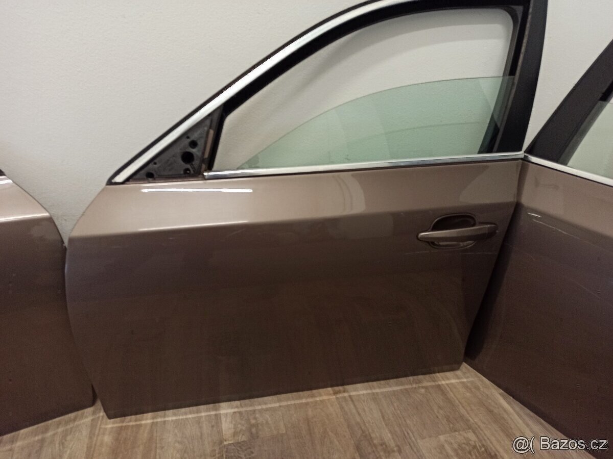 Dveře BMW E60, E61. Kompletní dveře - 4