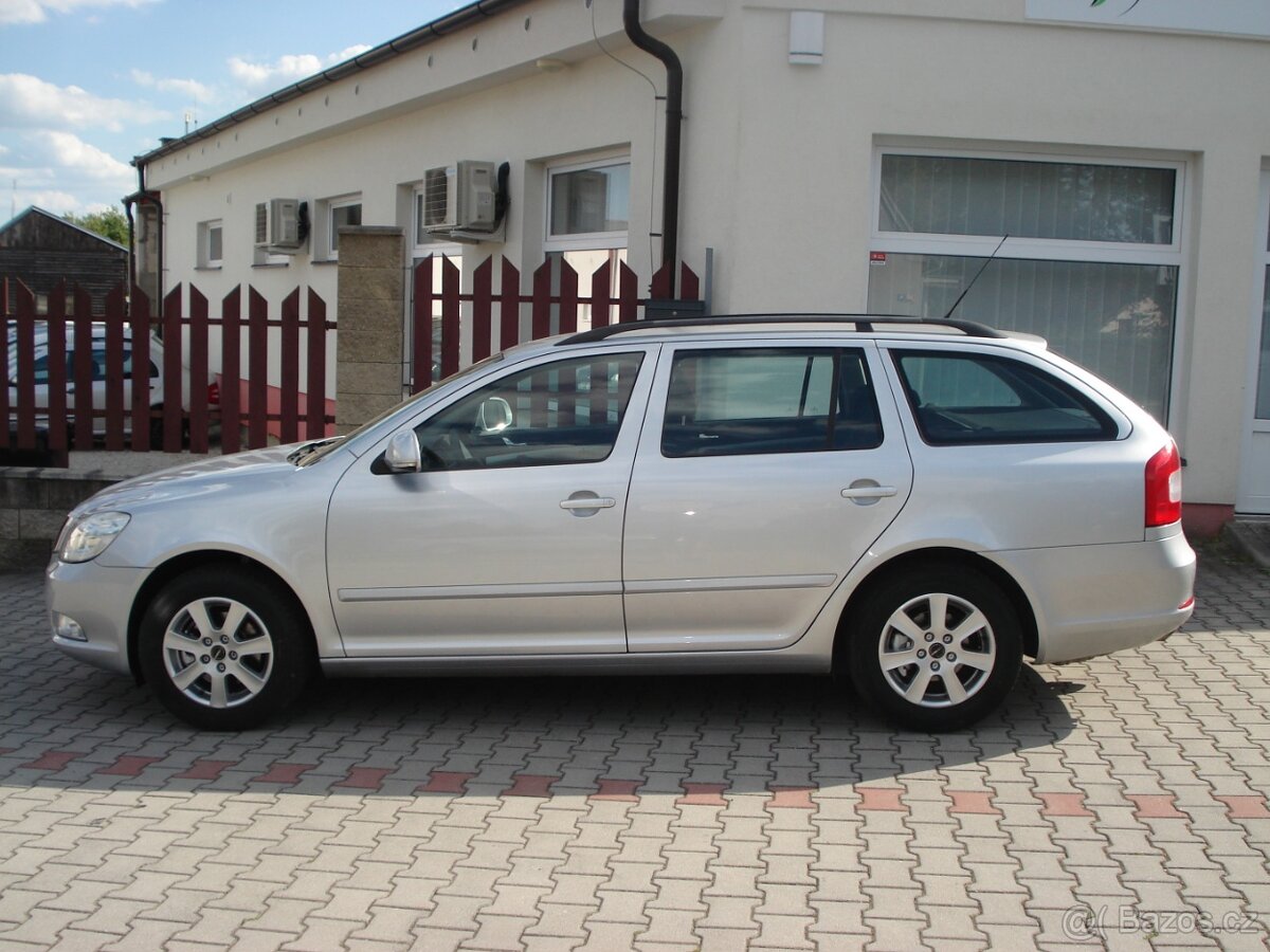 Škoda Octavia Kombi 1.4 TSI,SERVISKA,NOVÁ STK - 4