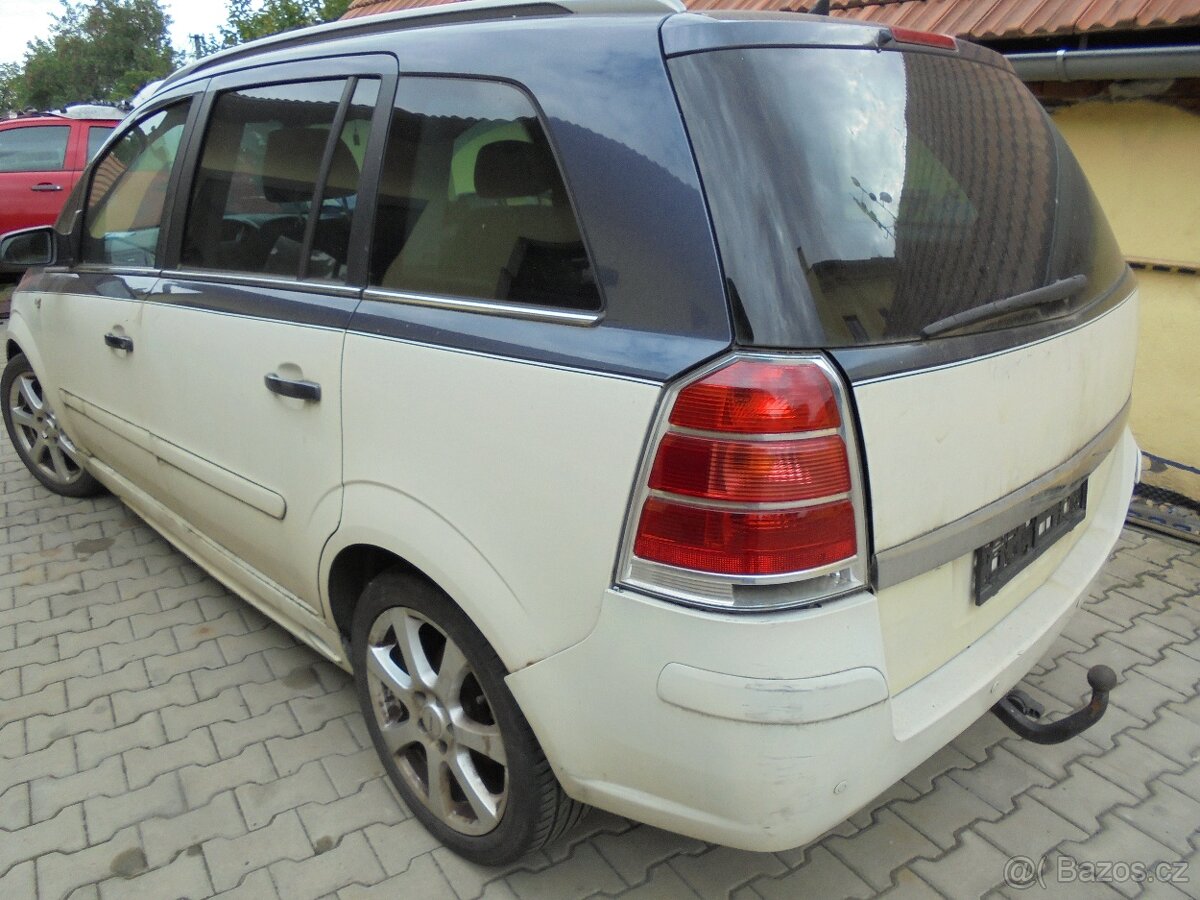 Opel zafira B 1.9 CDTI 110 KW rozprodám na N.D. - 4