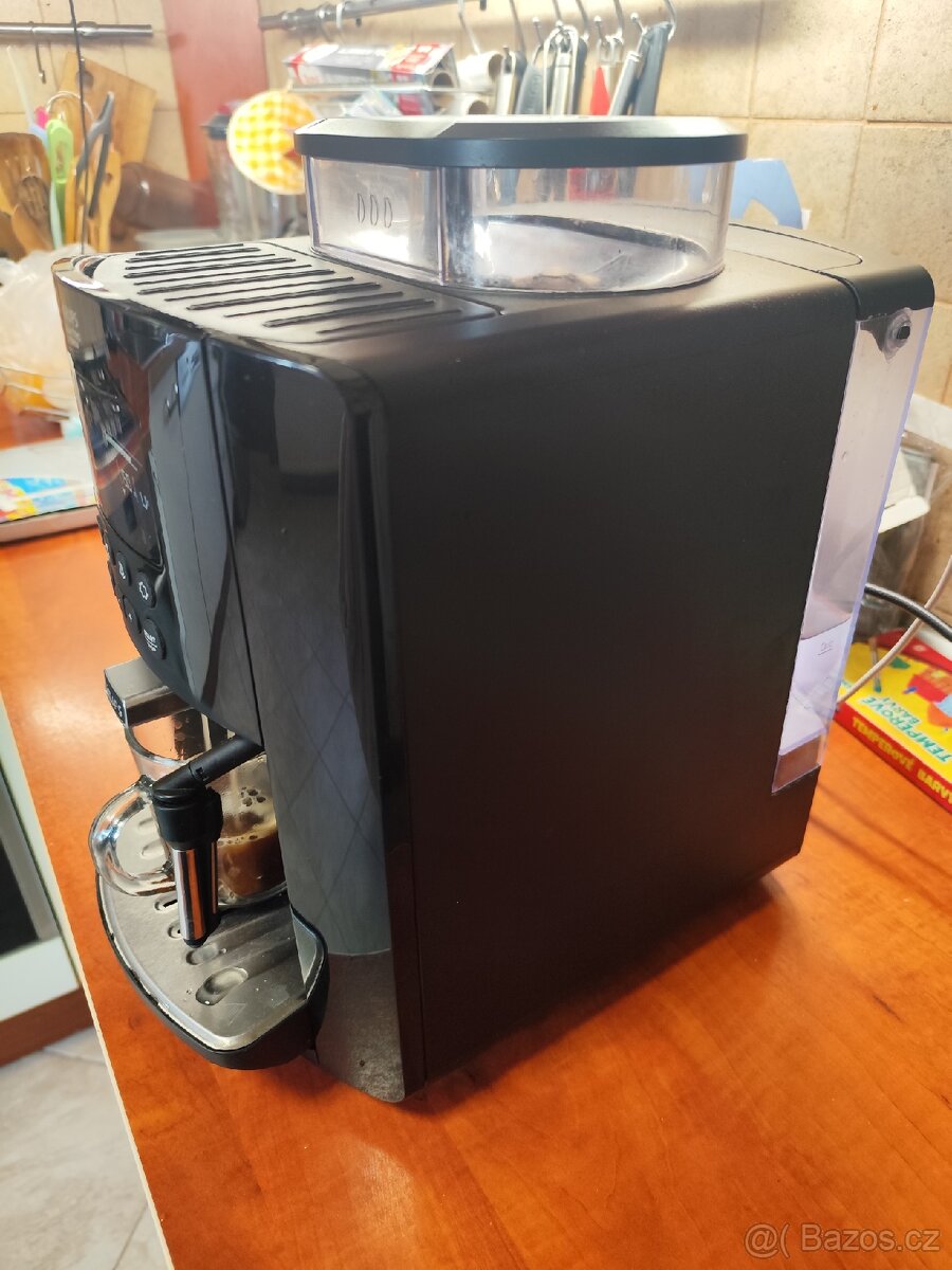 Prodám automatický kávovar Krups EA81 - 4