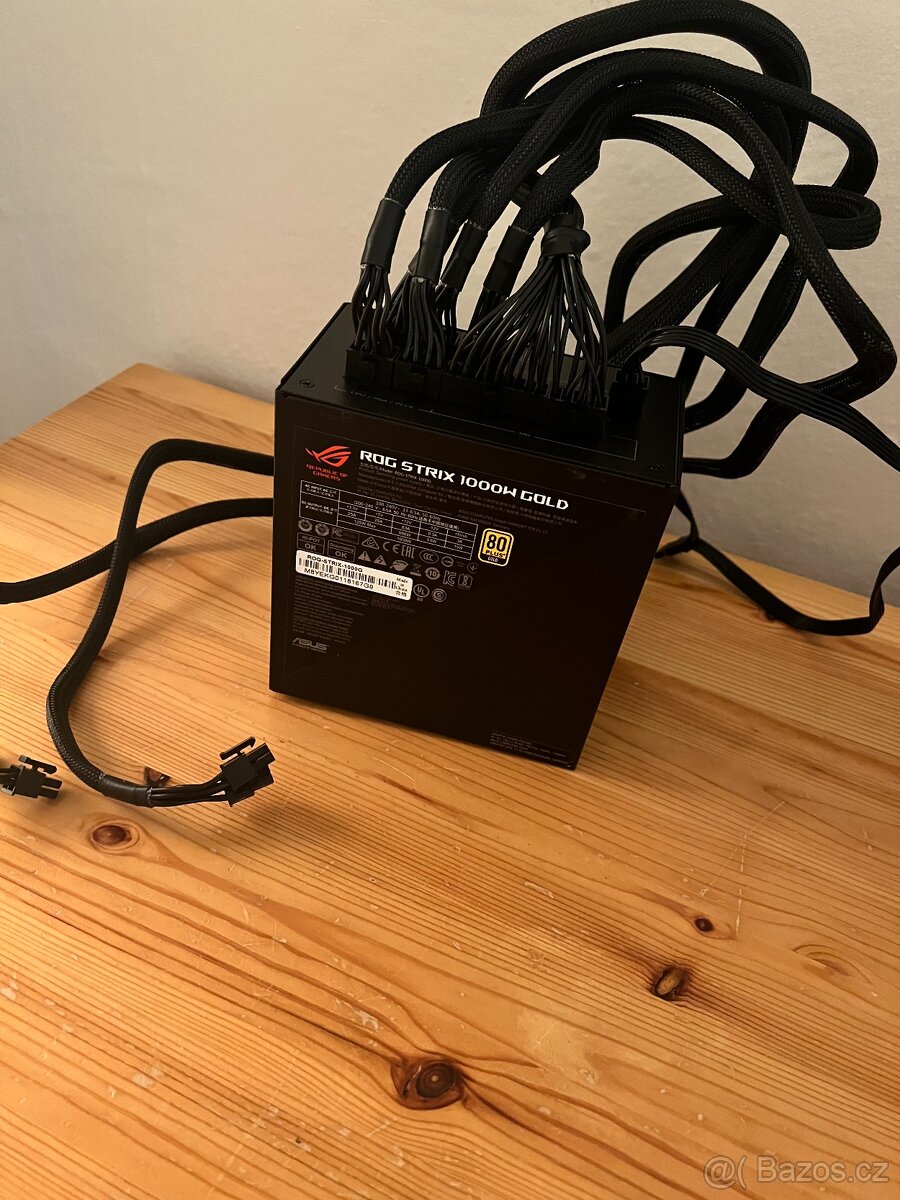 ASUS ROG STRIX 1000W GOLD Funkční,Záruka - 4
