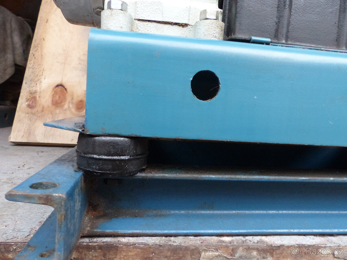 kompresorová jednotka Orlík - 4