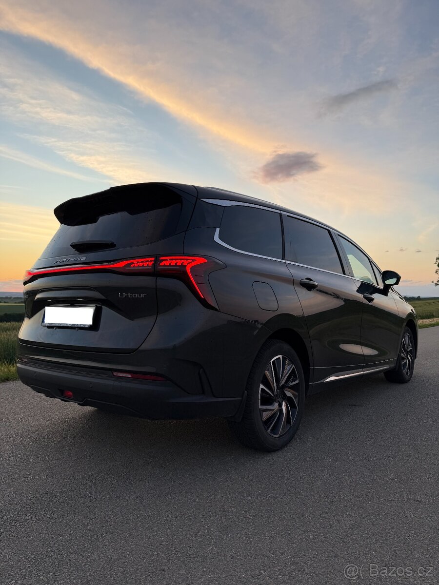 Dongfeng U-Tour, DPH, záruka, 7 míst, PANORAMA - 4