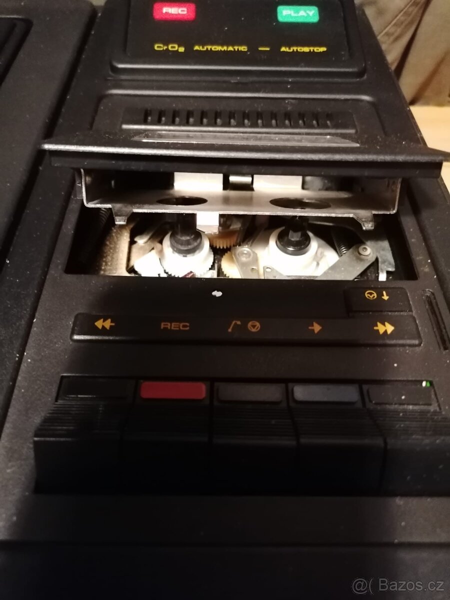 Magnetofon s gramofonem Tesla - 4