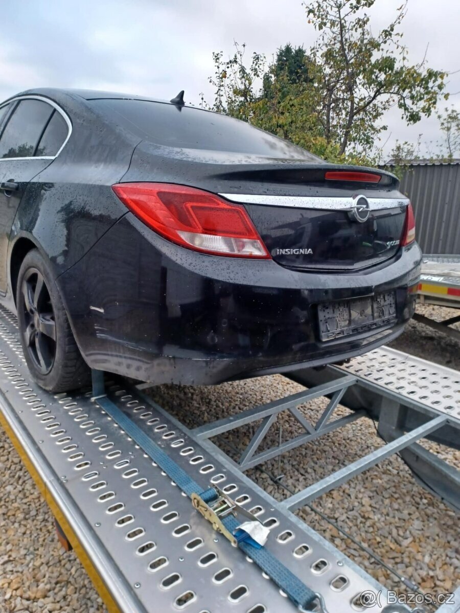 Rozpredám Opel Insignia 2.0 CDTI 96kw 118kw - 4