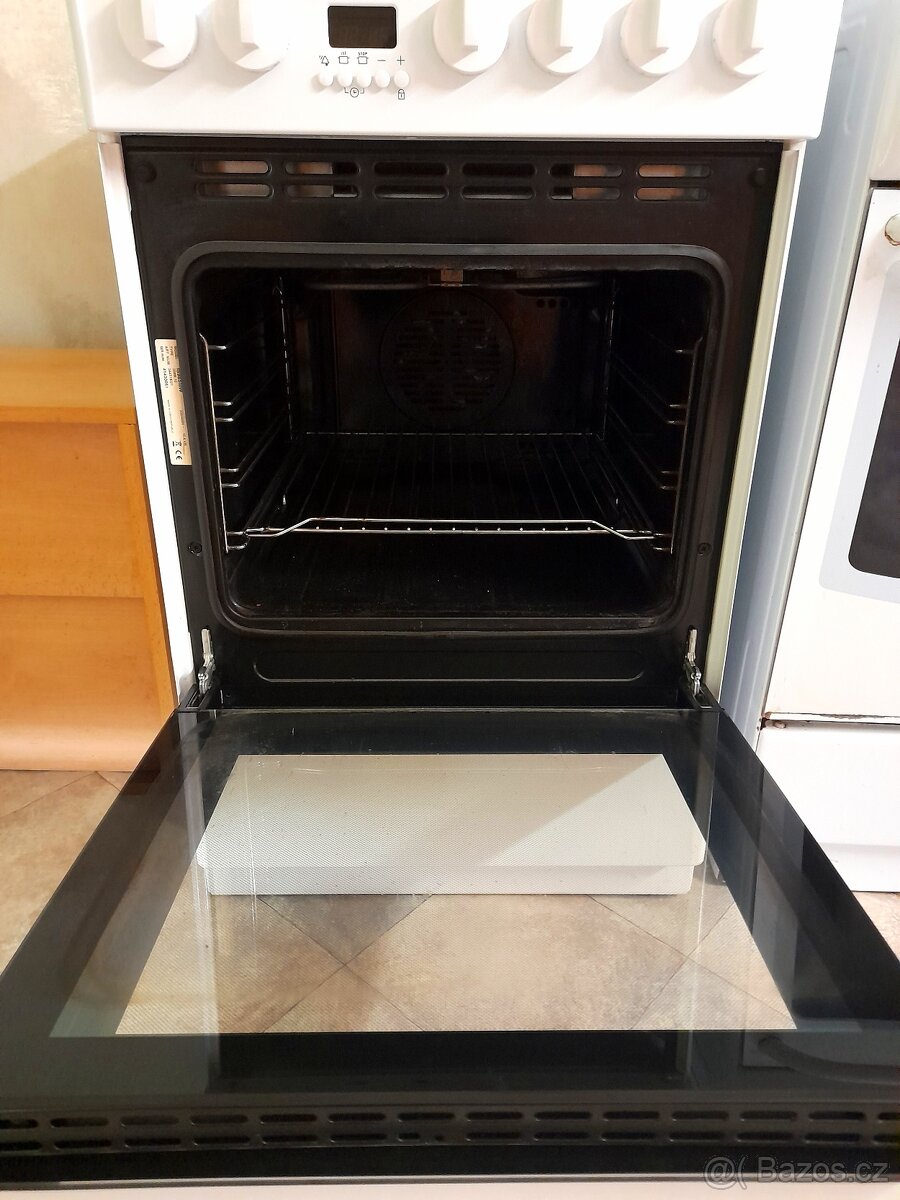 Sporák Mora IS 985 M - 4