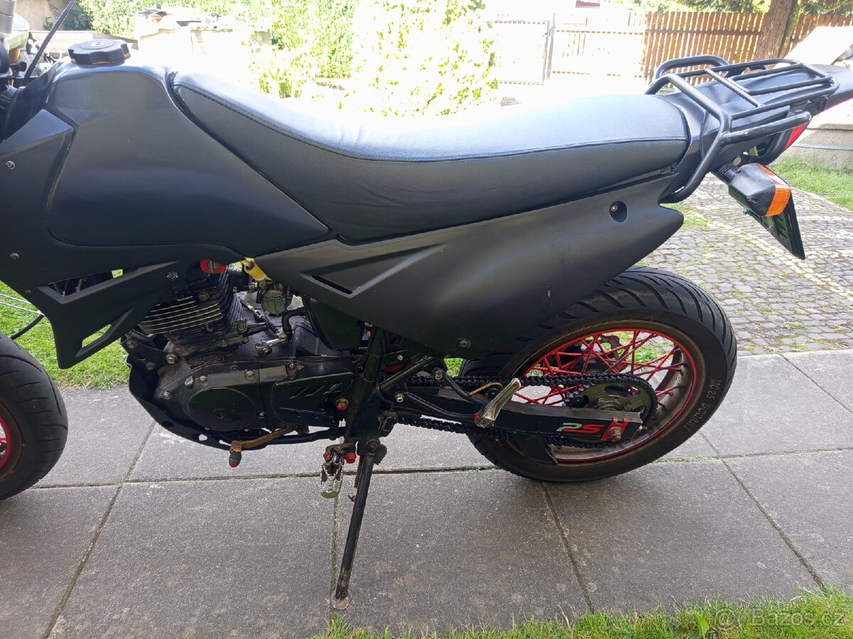 Prodám motocykl TIGER 125 ccm - 4