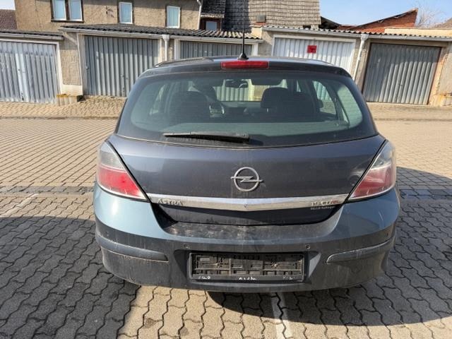 Opel astra H 1,9CDTI - 4