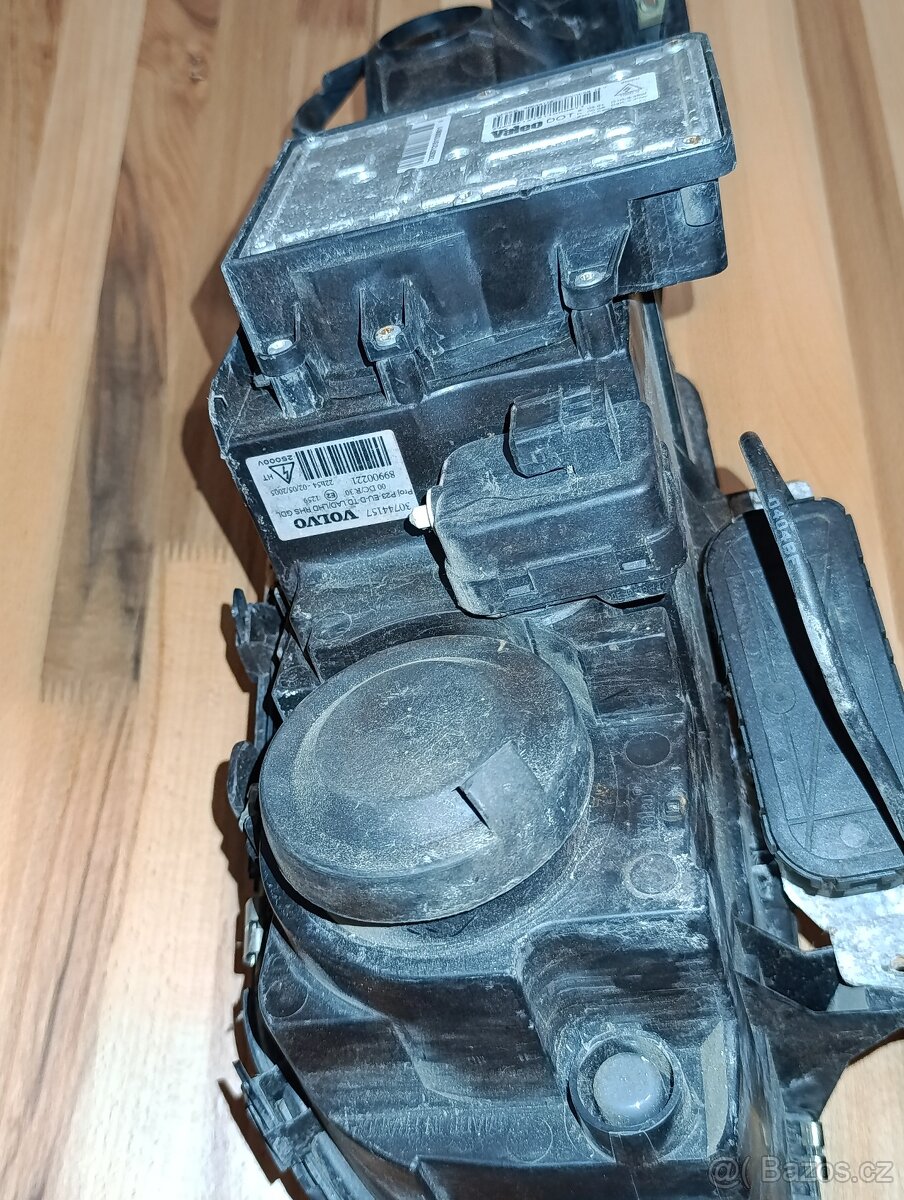 Volvo S80-xenón - 4