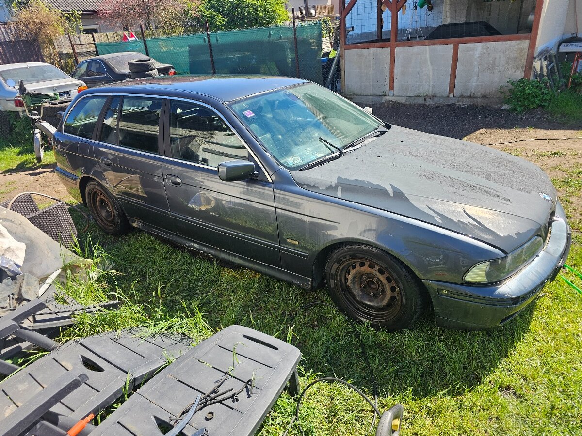 BMW e39 525d Touring - 4