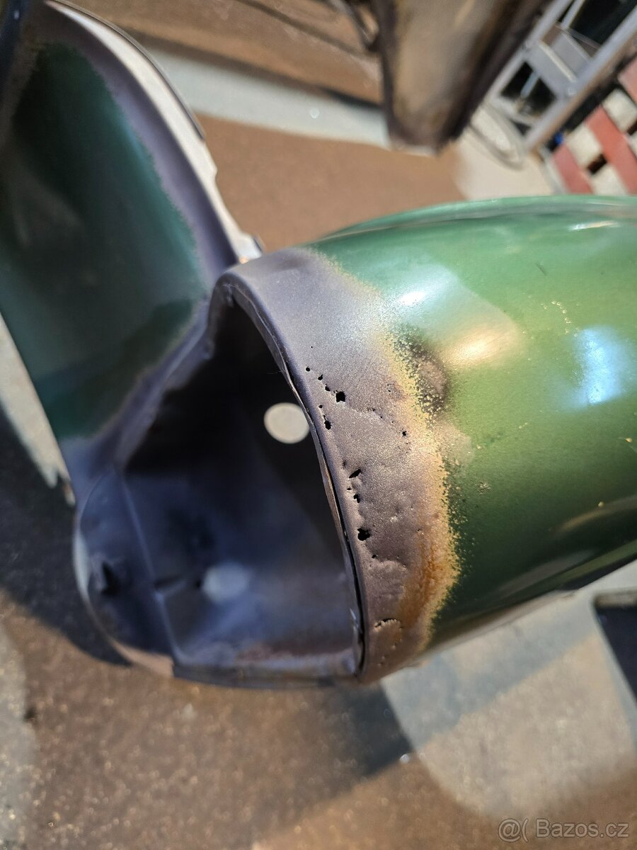 MERCEDES W108 W109 PŘEDNÍ BLATNÍKY PRAVÝ LEVÝ - 4