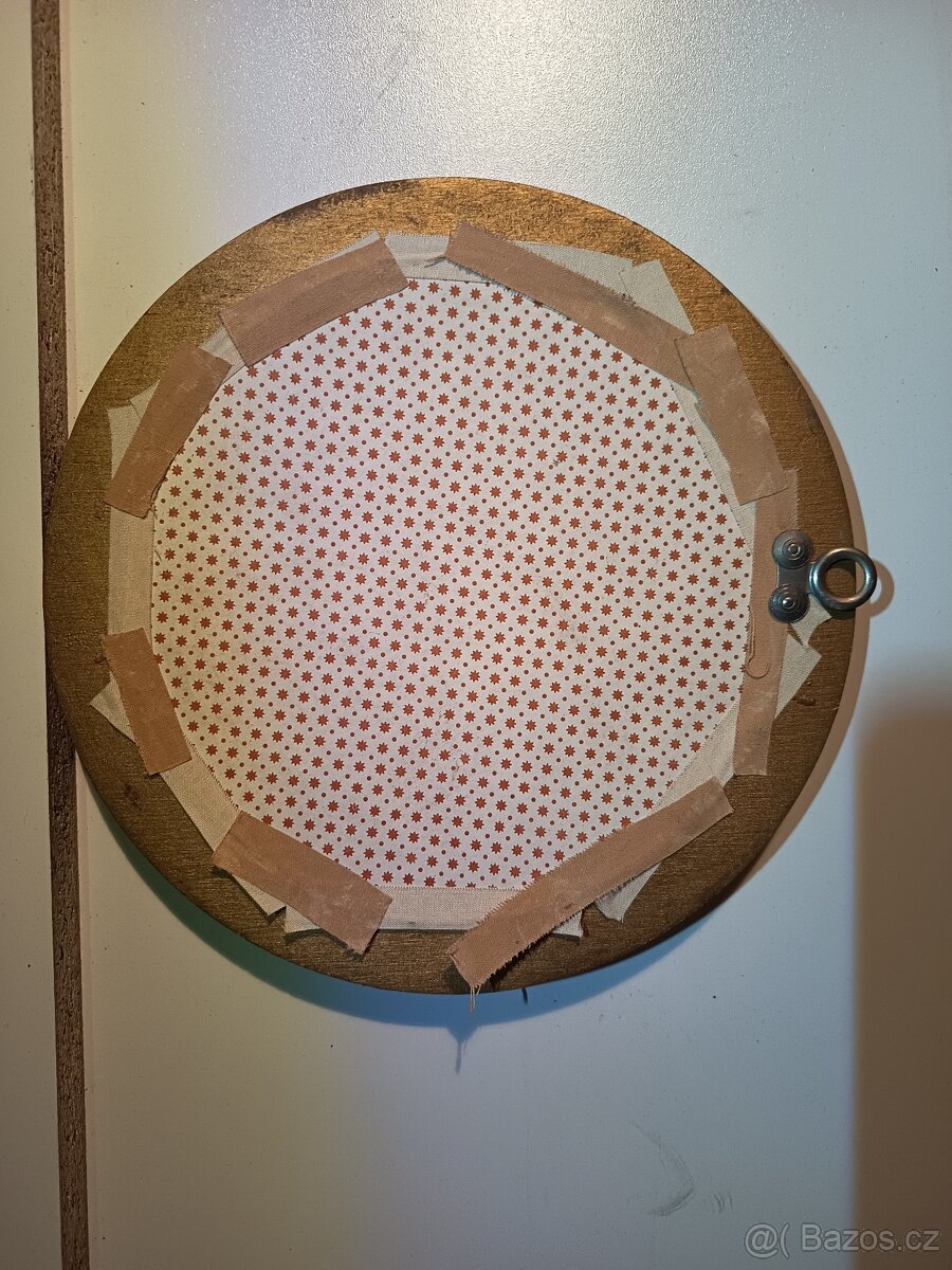 Ozdobný talíř s vyšívaným motivem květin - 4