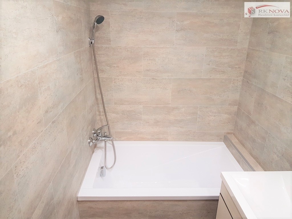 Pronájem bytu 2+1 v os.vlastnictví v Karviné - 4