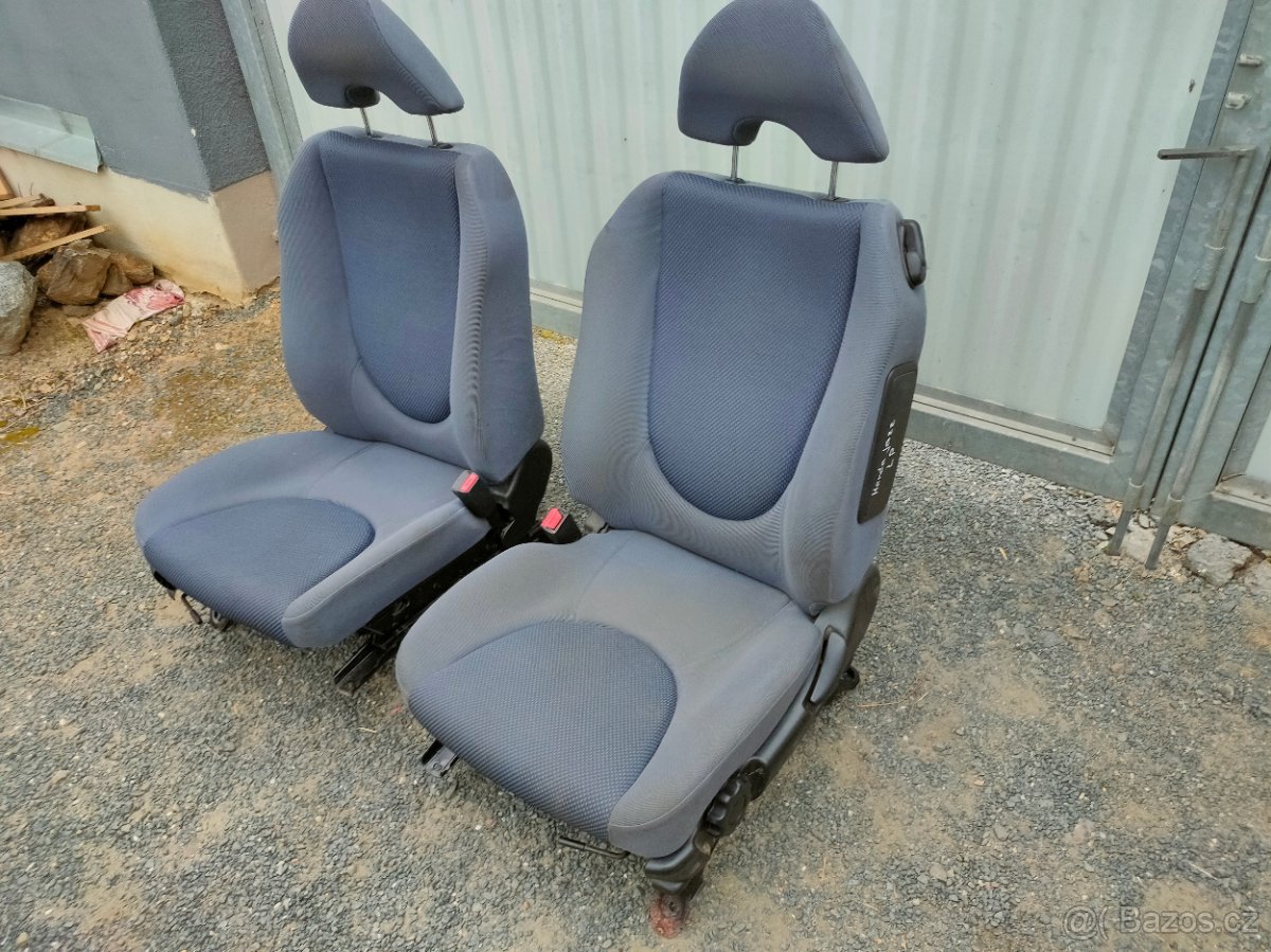Sedačky Hyundai Jazz r.v.02-08 - s airbagem - 4