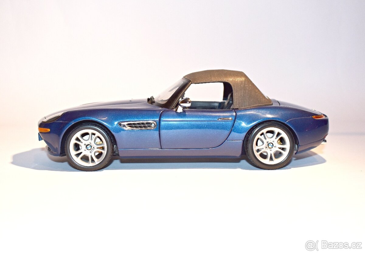 Prodám model BMW Z8 kyosho 1:18 - 4