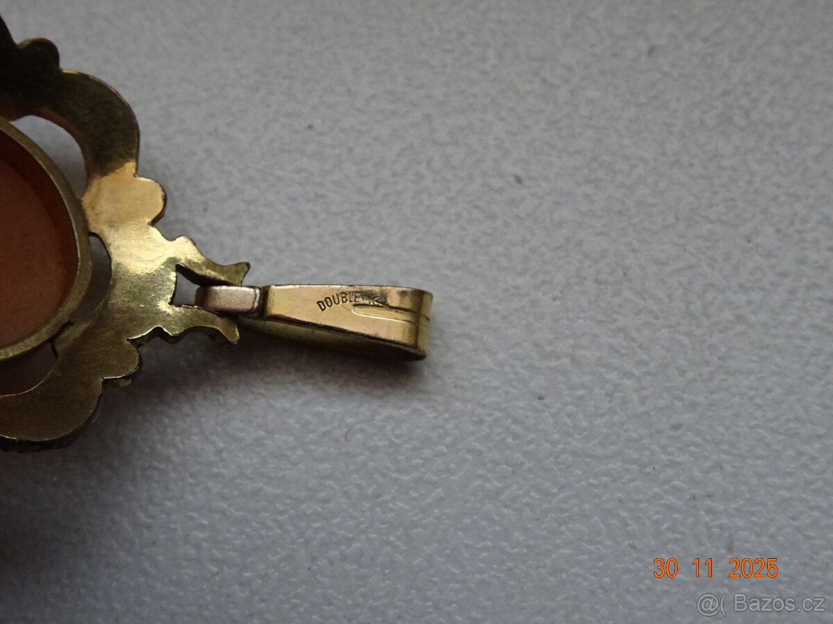 PŘÍVĚSEK NA ŘETÍZEK – double - 4