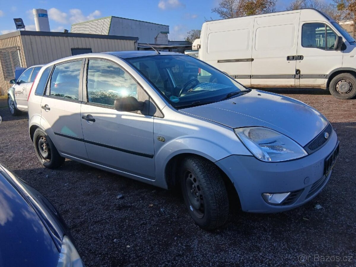 FORD FIESTA 1.3 51KW velmi dobrý celkový stav - 4