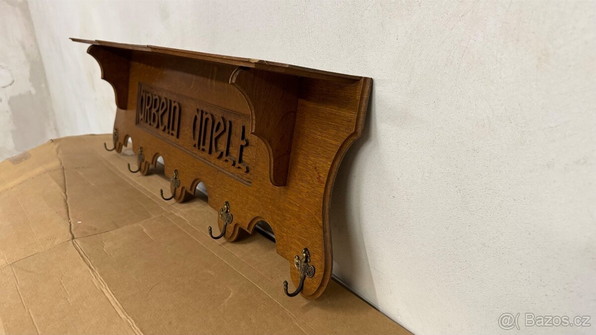 Starožitný rustikální věšák - 4