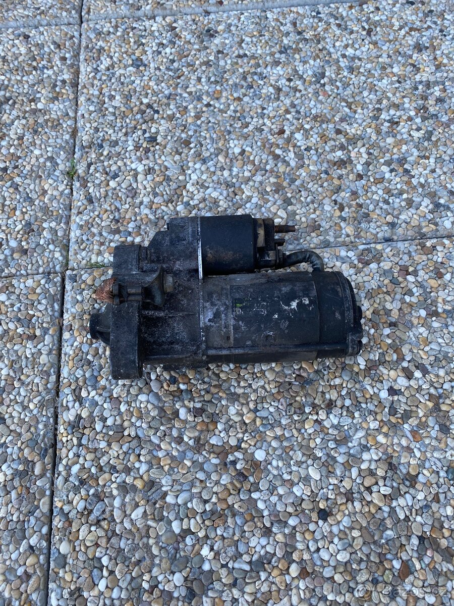 Renault Laguna II, 2,2 dCi, startér - 4