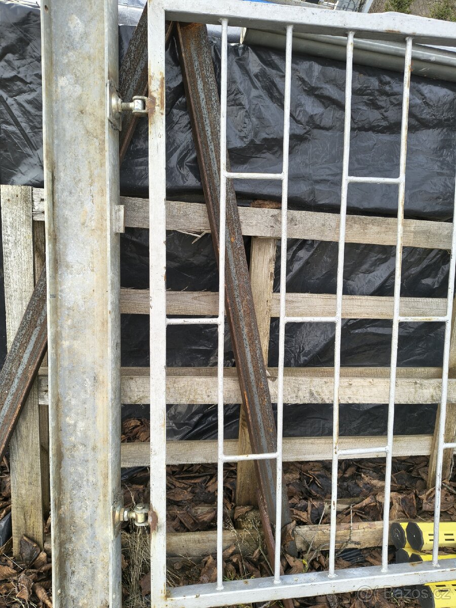 Branka ocelová 100x 160 - 4