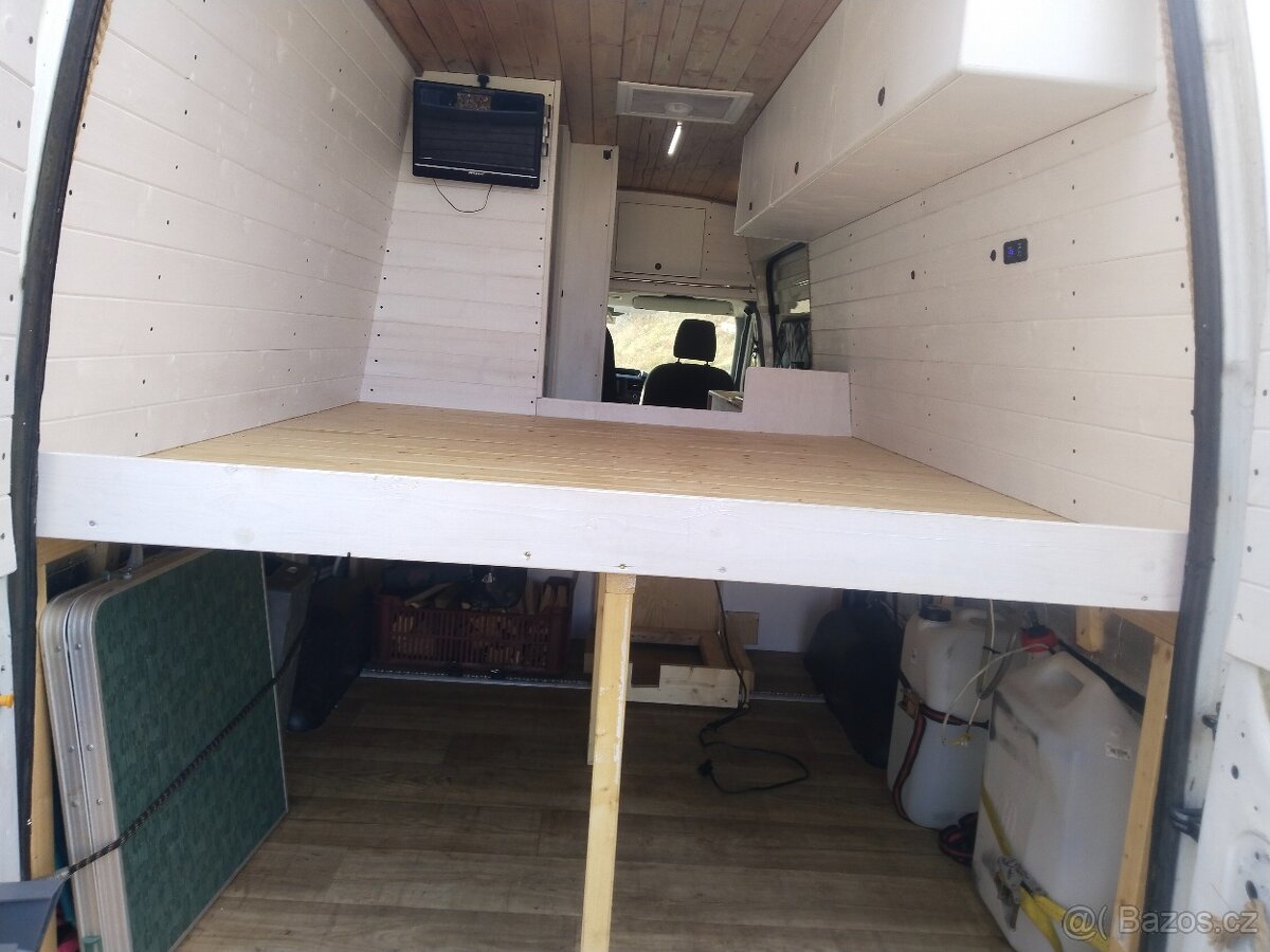 Ford transit Jumbo - Obytná dodávka - 4