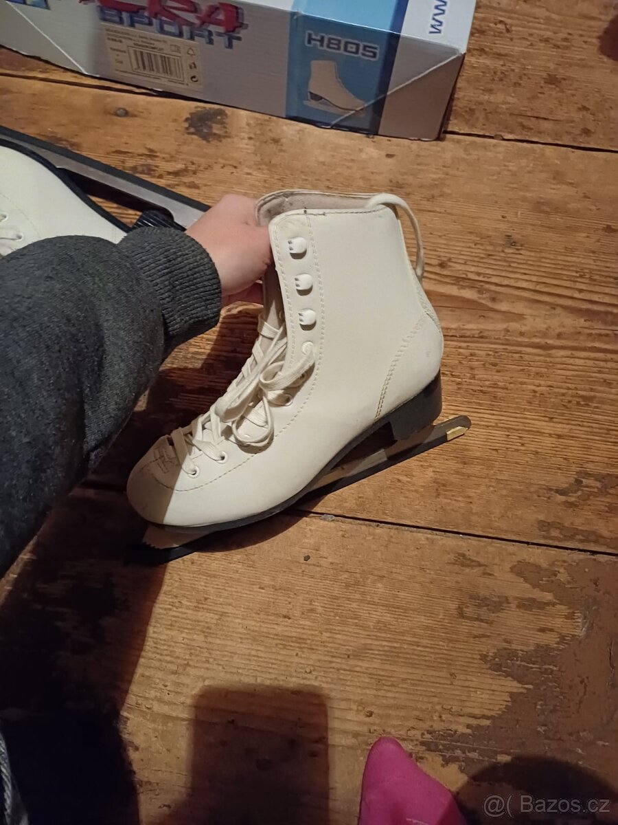 Dětské dámské brusle 38 - 4