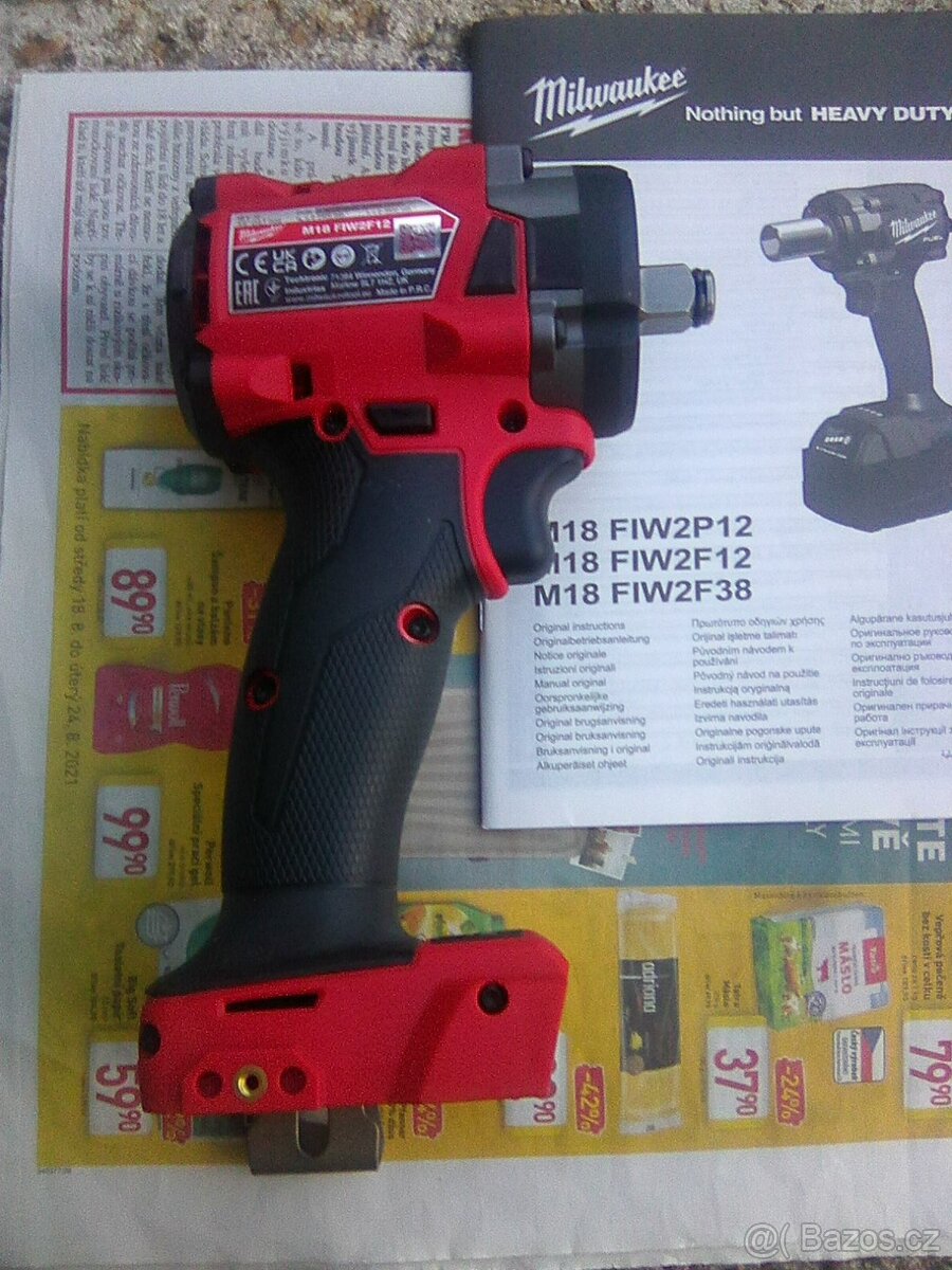 Milwaukee M18 FIW2F12 golovy 339 Nm aku razovy utahova - 4