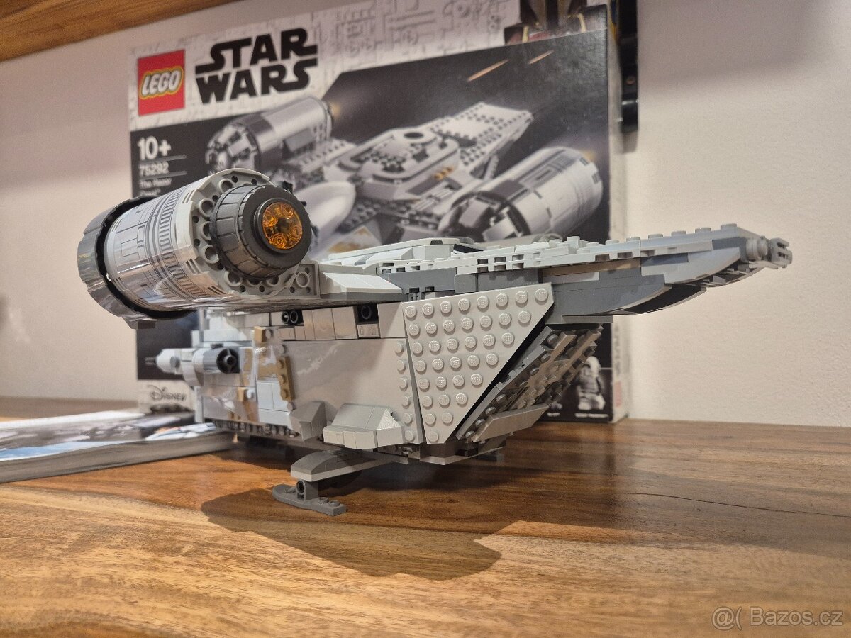 Lego 75292 Mandalorian Razor Crest - 4