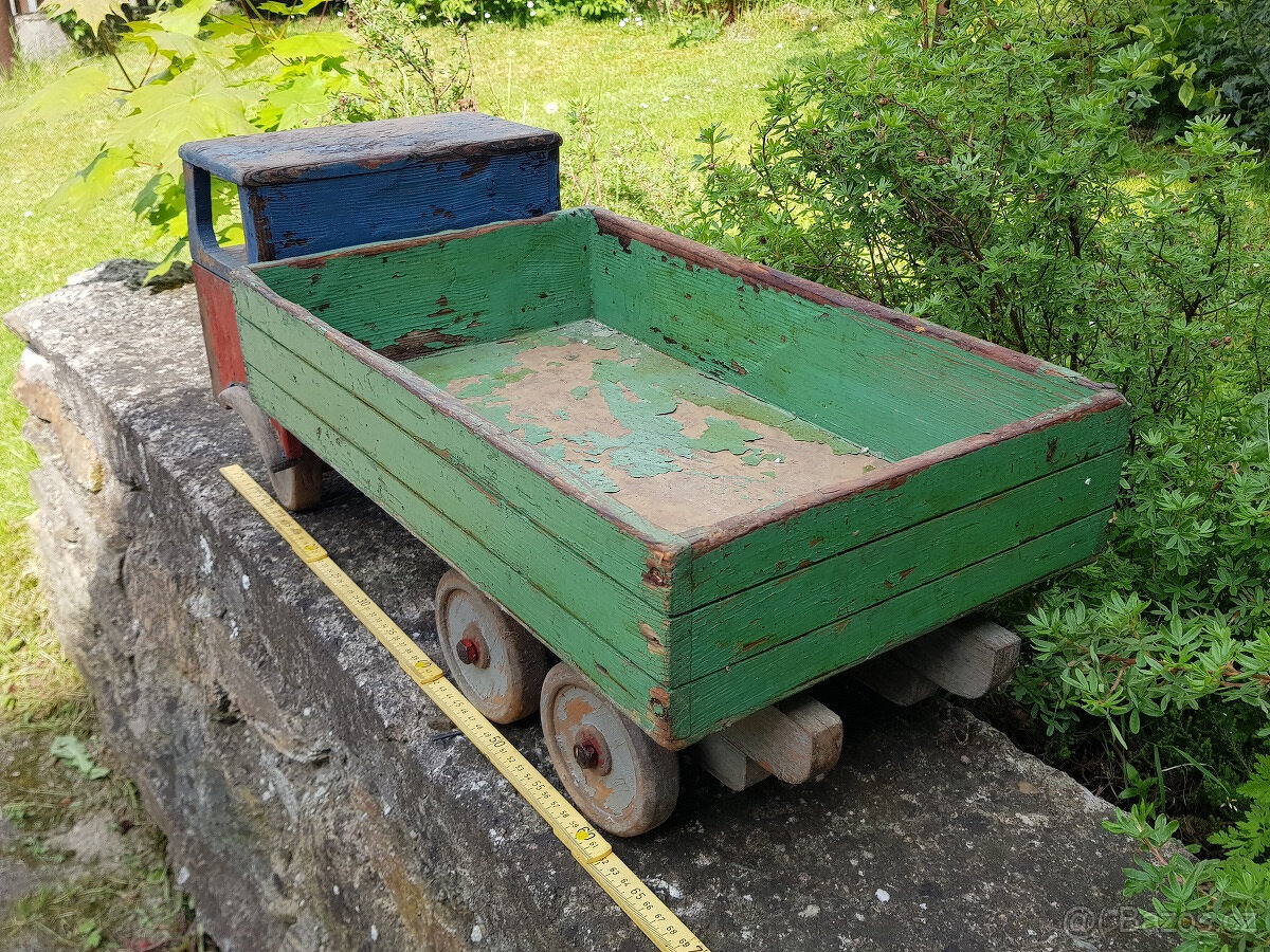 Velké staré dřevěné auto - hračka - 4