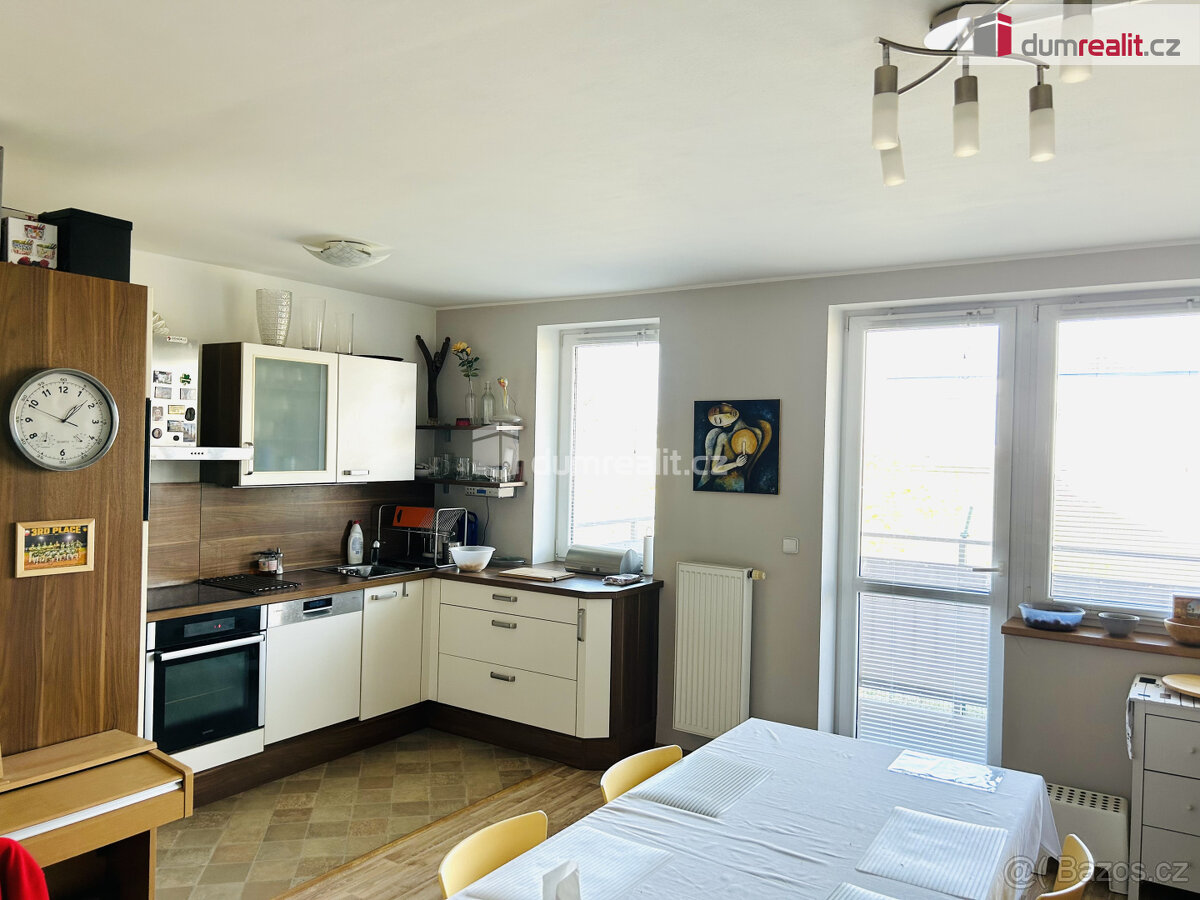 Prodej exkluzivního bytu o dispozici 2kk, výměře 66 m2, souč - 4