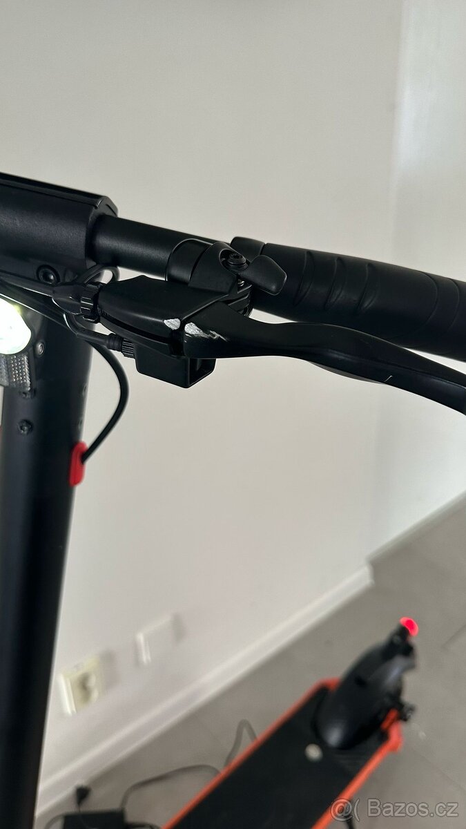 Elektrokoloběžka HX X9 Kixin - 4