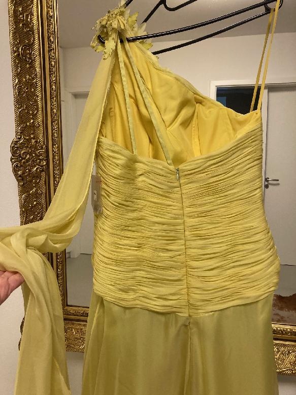 PLESOVÉ ŠATY ZN. KADARO - NOVÉ-VÝPRODEJ - 4