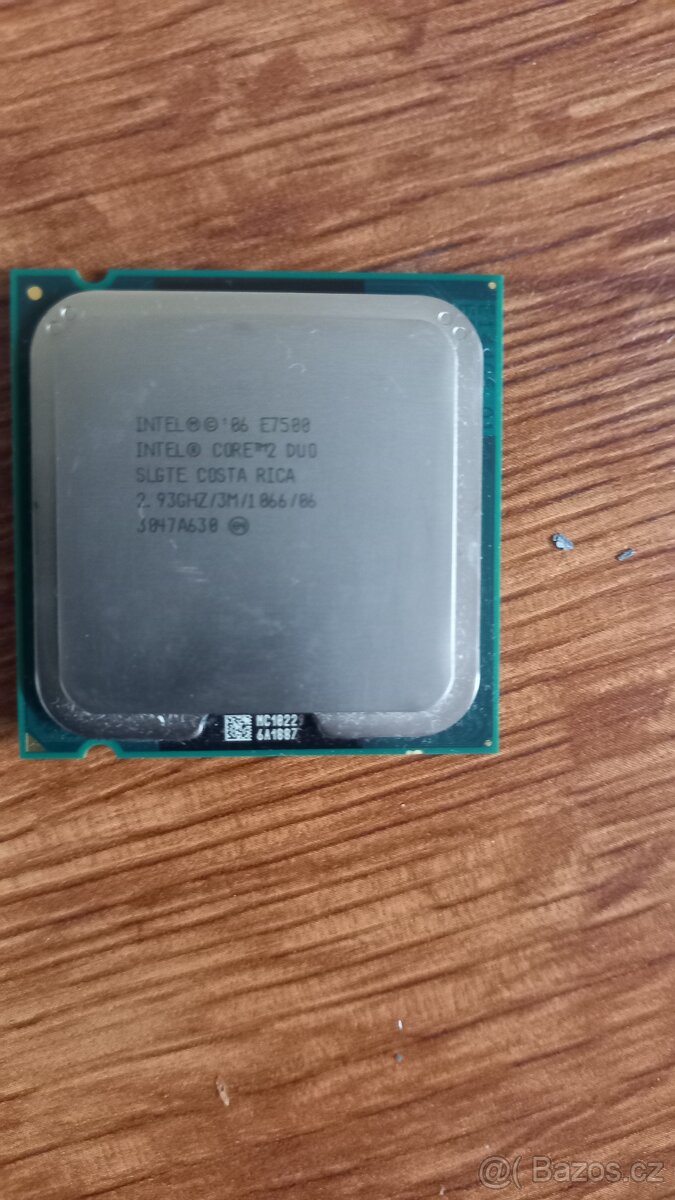 Chladič procesoru + procesor - 4