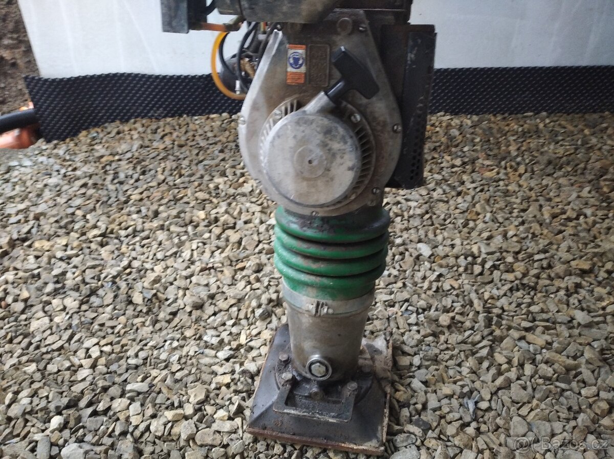 Profi vibrační pěch " Žába" Wacker BS 70-2i - 4