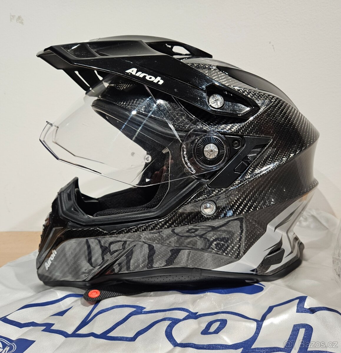 Helma Airoh commander 2 vel. S - 4