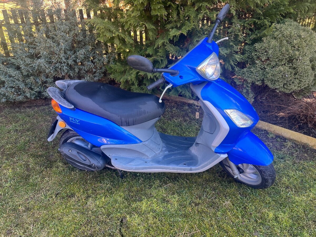 Piaggio fly skútr 50 - 4