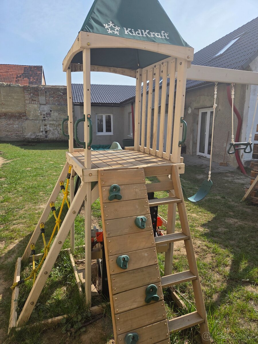 Zahradní dětské hřiště - 4