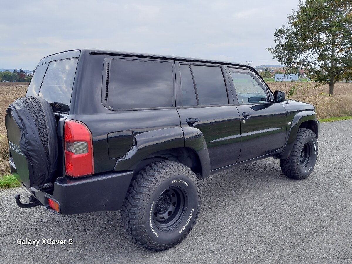 Nissan  patrol y61